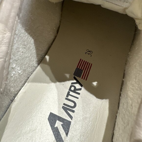 AUTRY Women’s ‘Medalist’ Low Leather & Suede Sneakers White Powder 38 / 8 $260+ - Picture 9 of 10